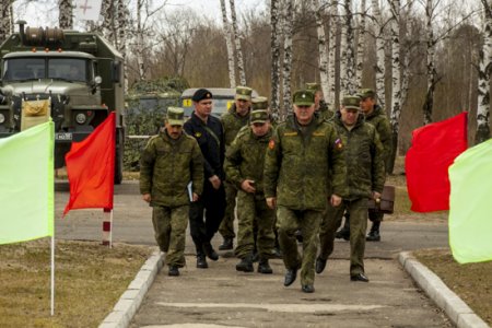 Экипажи модернизированных танков Т-72Б3 ЗВО выполнили боевые стрельбы в Нижегородской области