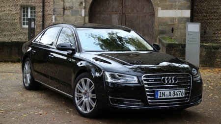 Названа дата премьеры нового Audi A8