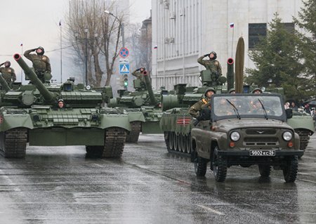 В Хабаровске состоялась генеральная репетиция военного парада