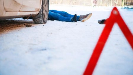 В Ногинском районе водитель сбил пешеходов и скрылся