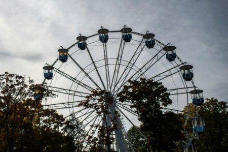 В Подмосковье запретили эксплуатацию семи аттракционов