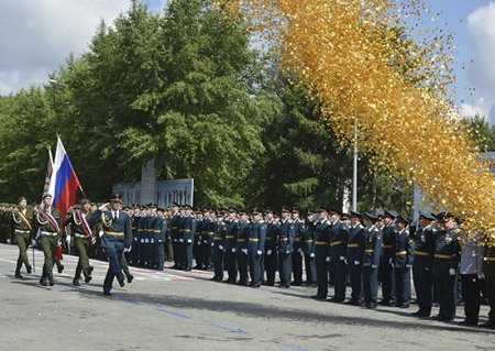 В Тюменском высшем военно-инженерном командном училище состоялся 60-й выпуск офицеров