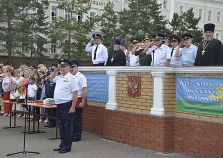 Выпускники Омского кадетского военного корпуса получили аттестаты о среднем (полном) общем образовании