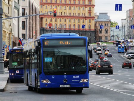 80-летний пенсионер забыл паспорт в автобусе перед свадьбой