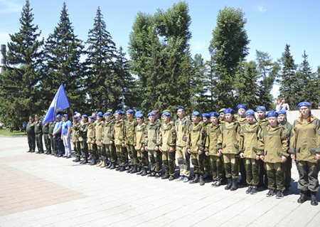 В Иркутске стартовал пробег ДОСААФ «С востока на запад России»