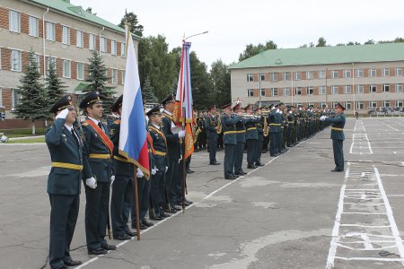 В Подмосковье 400 новобранцев 282-го учебного центра войск РХБ защиты приведены к Военной присяге