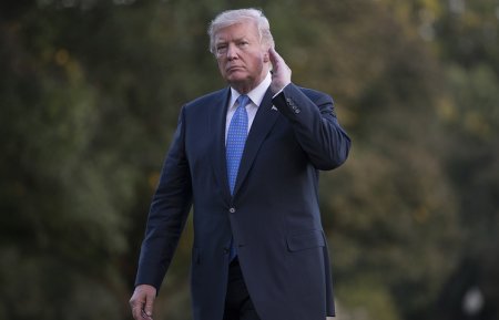 Трамп отправил в отставку главу минздрава