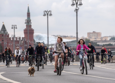 В осеннем велопараде в Москве приняли участие около 20 тысяч человек