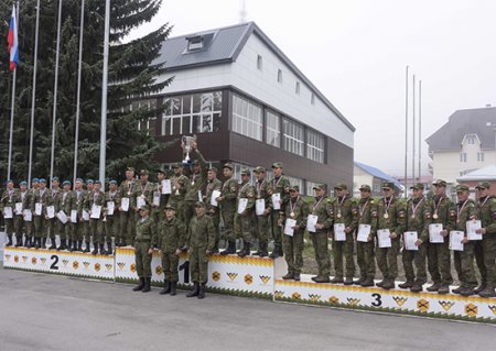 Команда Южного военного округа-1 победила на Кубке Вооруженных Сил России «Эльбрусиада»-2017