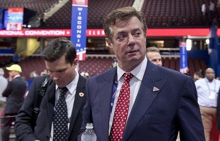 NBC: связанные с Манафортом компании получали кредиты у имеющих отношение к Дерипаске фирм