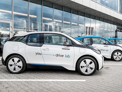 Московский каршеринг получил новые гибриды BMW i3