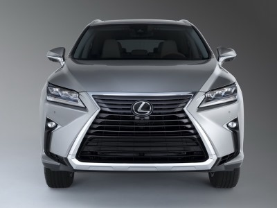 Lexus показал трёхрядный кроссовер RXL