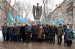 Цветы к памятнику советским воинам, погибшим в Афганистане, возложили в Люберцах