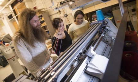 Новое программное обеспечение превращает ткацкие станки в 3D-принтеры