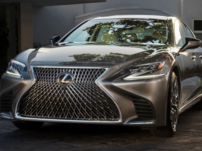 Седан Lexus LS обзаведётся новыми моторами