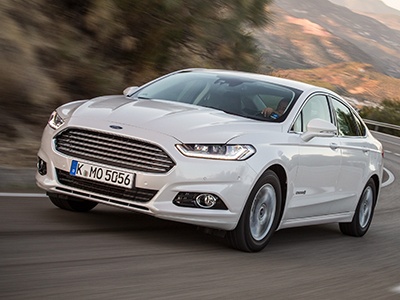 Ford развеял слухи о судьбе популярного седана Mondeo