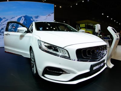 Geely раскрыла подробности о бензоэлектрическом седане GE