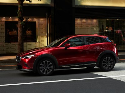 Новая Mazda CX-3 получит заднюю балку и моторы SkyActiv-X