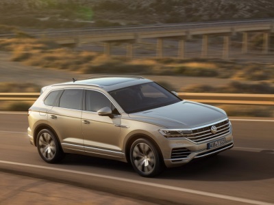 Volkswagen Touareg получил новый базовый мотор