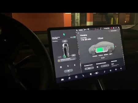 Неизвестный хакер сумел установить Linux на бортовой компьютер Tesla Model 3