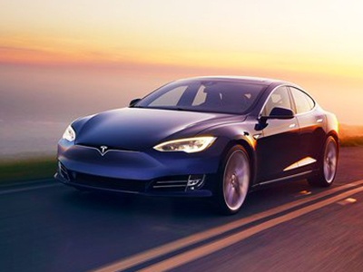 Tesla отказывается от доступных версий двух моделей