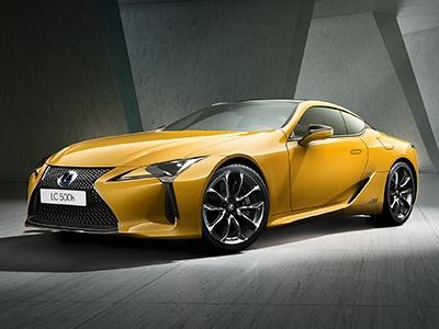 Lexus объявил старт продаж ярко-желтого спорткупе LC 500