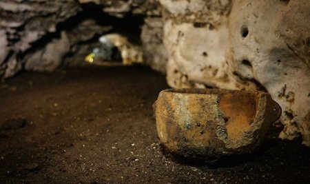 Археологи вскрыли пещеру Бога-Ягуара майя, которая простояла нетронутой 1200 лет