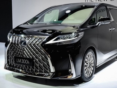 Lexus показал собственный Alphard