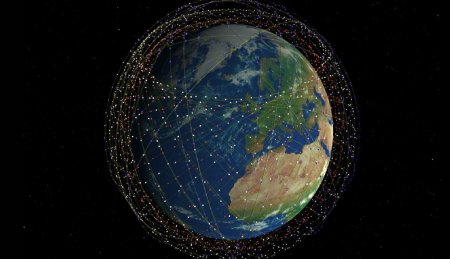 Илон Маск: спутниковый интернет Starlink заработает уже через год