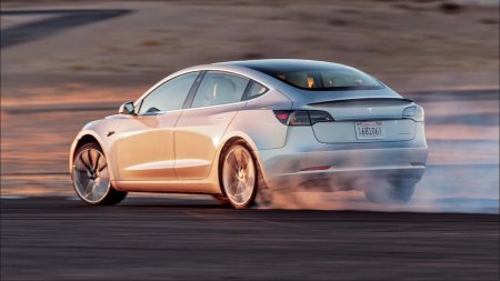 Подтверждено: по вине «автопилота» Tesla погибло уже четыре человека