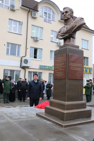 Торжественное открытие памятника Дохтурова Д.С.