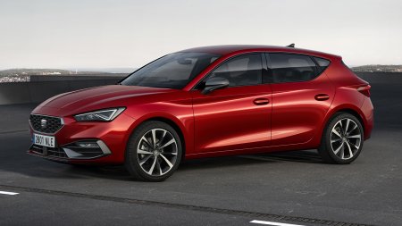 Seat выкатил четвертый Leon: он почти дорос до Октавии