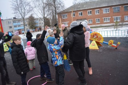 «Зимние забавы» на детской площадке с Узуново