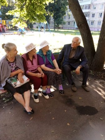 Председатель Совета ветеранов городского округа Серебряные Пруды побеседовал с активными жителями округа