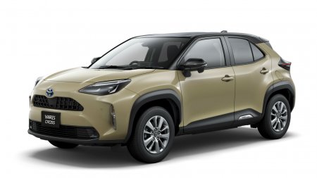 Toyota начала продажи нового компакт-кросса