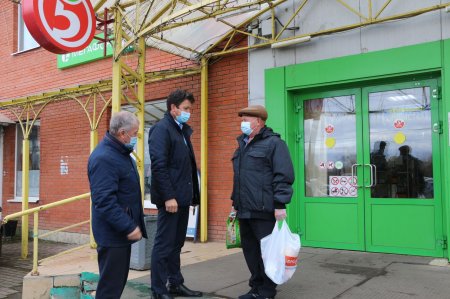 Глава городского округа проверил соблюдение масочного режима в ТЦ