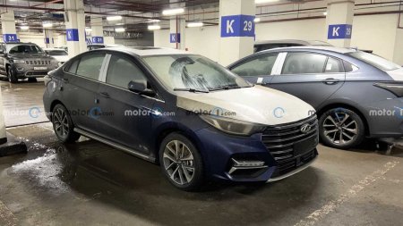 Chery новой модели «всплыли» на парковке в Москве