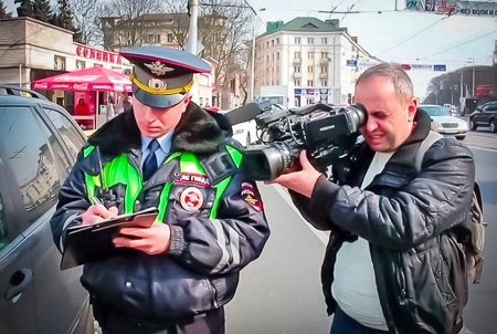 Разрешается ли снимать гаишника на видео?