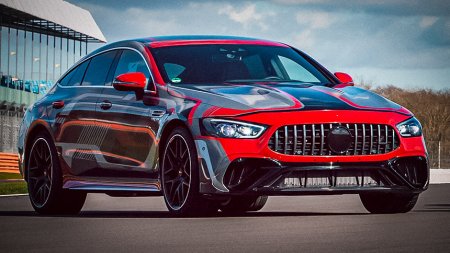 Mercedes-AMG анонсировал мощнейший суперседан GT73