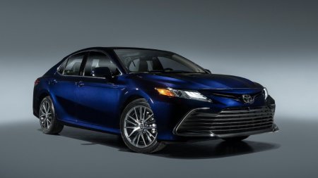 Обновленный Toyota Camry получил российский паспорт