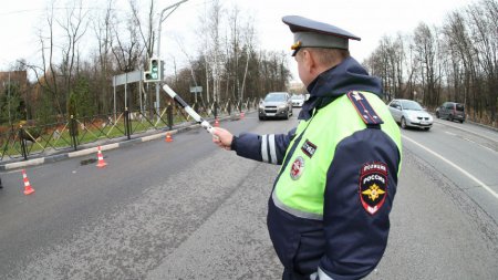 Нарушителей ПДД предложено высылать из города и изымать автомобили