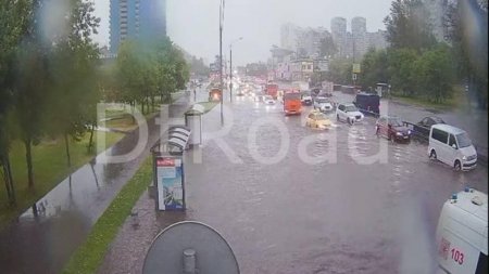 Ураган в Москве: синоптики прогнозируют возвращение шторма в столицу