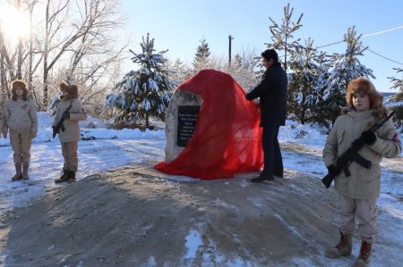 ПАРТИЙЦЫ ПРИНЯЛИ УЧАСТИЕ В ЦЕРЕМОНИИ ОТКРЫТИЯ ПАМЯТНОГО КАМНЯ ГЕРОЮ - СЕРЕБРЯНОПРУДЦУ