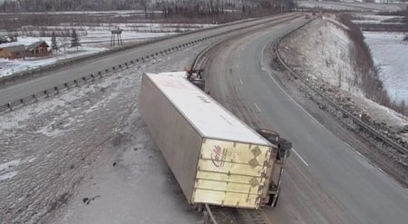 Непредсказуемая погода на Аляске стала причиной серьезных проблем