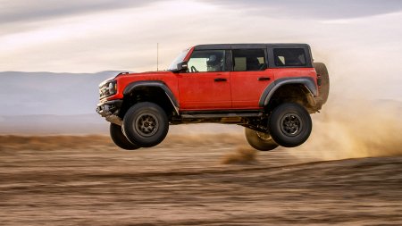 Супер-«уазик» по-американски: 5 поразительных фактов о новом Ford Bronco Raptor