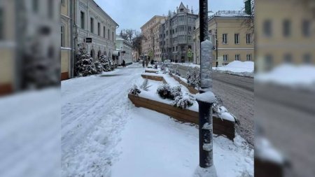 Дептранс выгонит водителей с парковок в центре города. Кто займет дефицитные места?