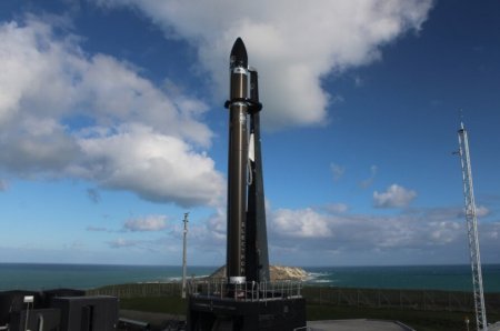 Rocket Lab попробует поймать первую ступень ракеты Electron при помощи вертолета