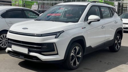 Раскрыты сроки появления стильного кроссовера JAC в России