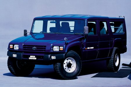 Царь-крузак: 5 фактов о Toyota Mega Cruiser