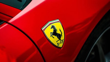 Россиянин подал заявку в Роспатент на торговый знак Ferrari